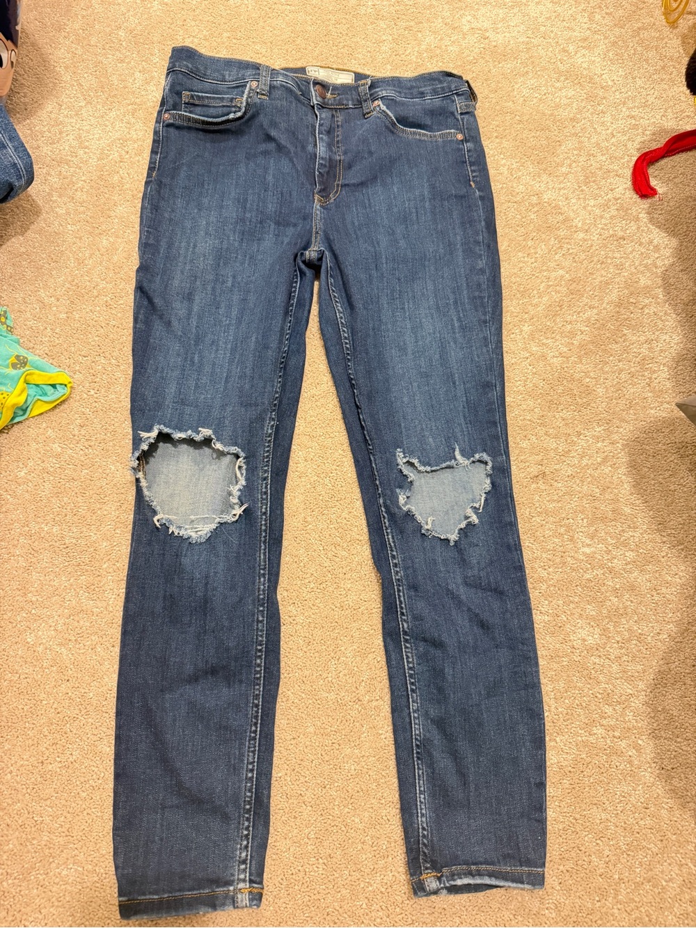 Free People Distressed Skinny Jeans